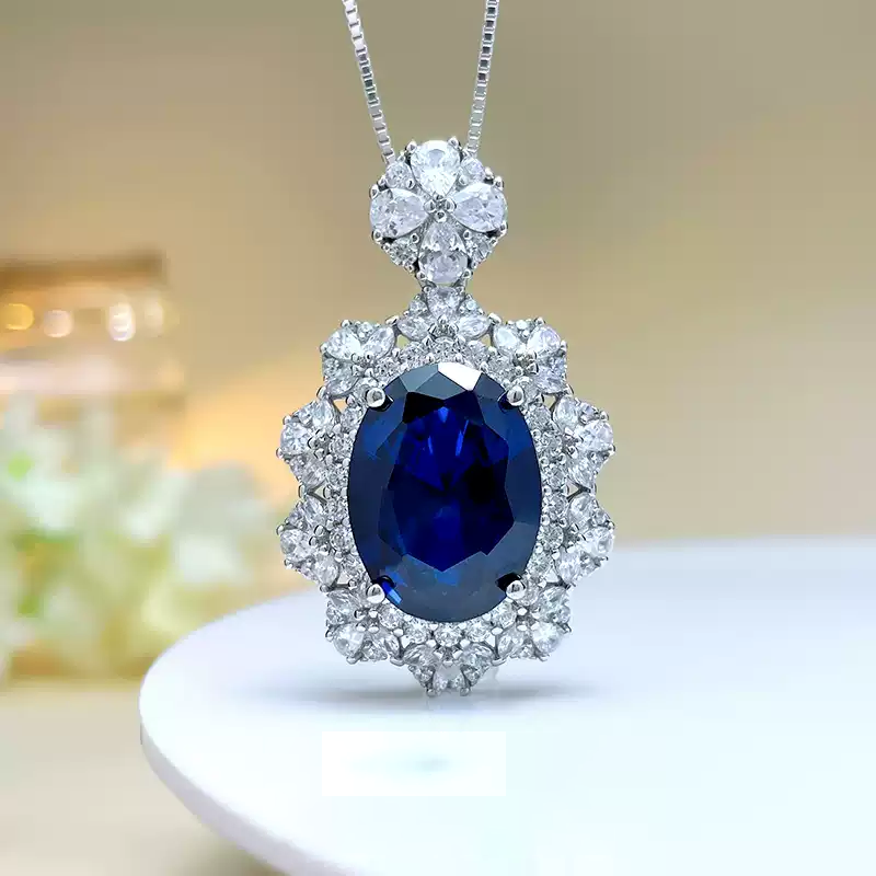 12ct Royal Oval Sapphire Necklace