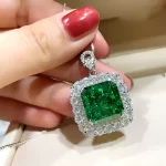 14ct Square Emerald Necklace