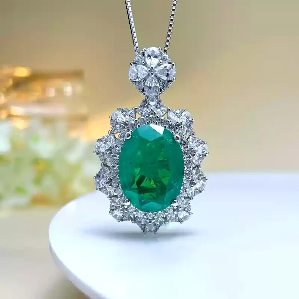 12ct Royal Oval Sapphire Necklace
