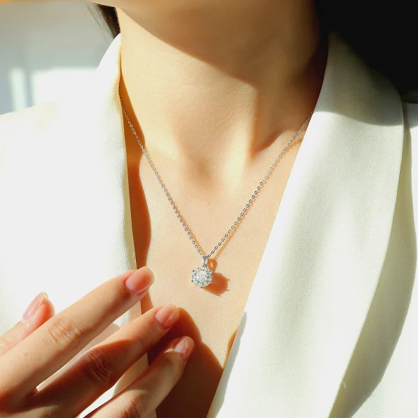 Moissanite 3.0carat Round Pendant Diamond Necklace