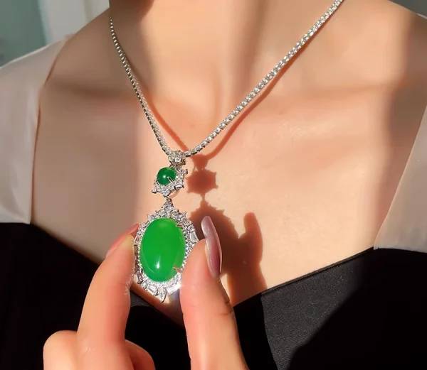 Oval Chalcedony Pendant Oval Chalcedony Pendant