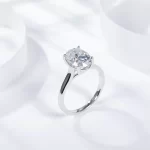 Moissanite Solitaire 2.5carat Oval Diamond Ring