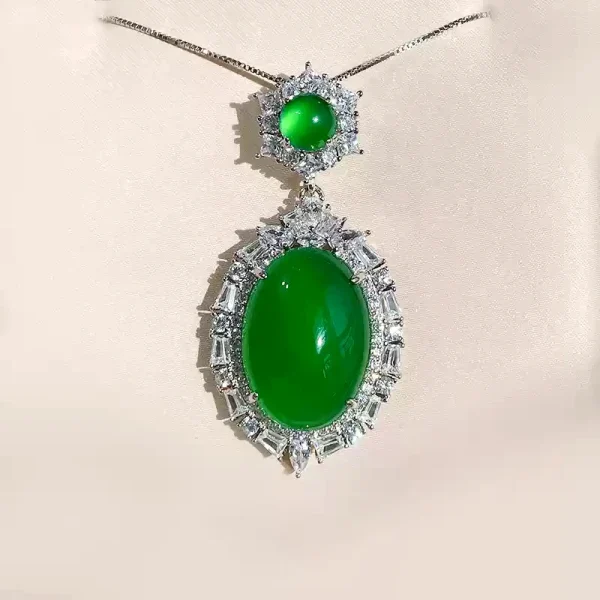 Oval Chalcedony Pendant Oval Chalcedony Pendant