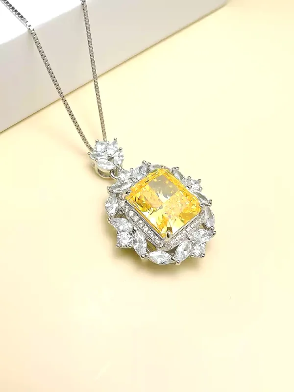 8ct Citrine Necklace