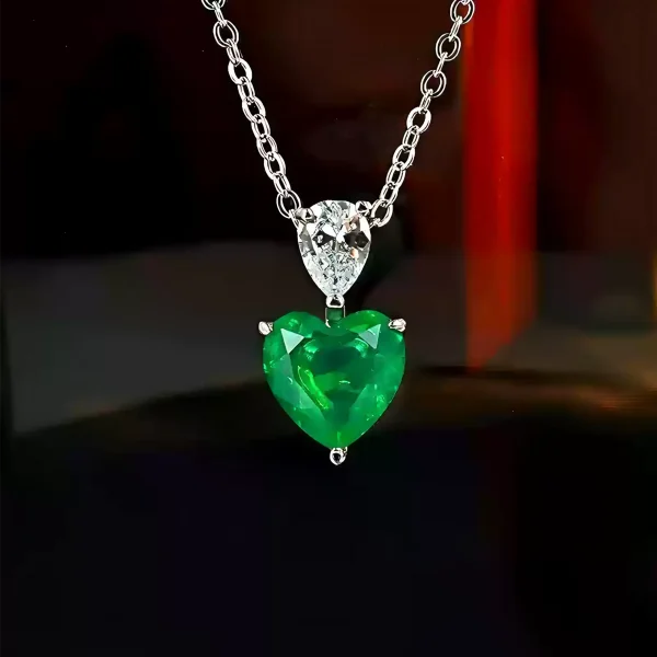 4ct Heart Crushed Ice Emerald Necklace