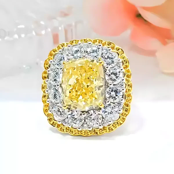 Luxurious 8ct Halo Citrine Ring Luxurious 8ct Halo Citrine Ring