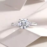 Moissanite 2.0carat Round Diamond Ring