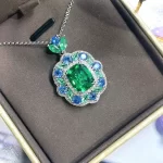 4ct Flower Emerald Necklace