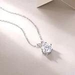 Moissanite 2.0carat Round Pendant Diamond Necklace