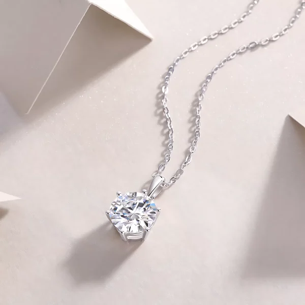 Moissanite 3.0carat Round Pendant Diamond Necklace
