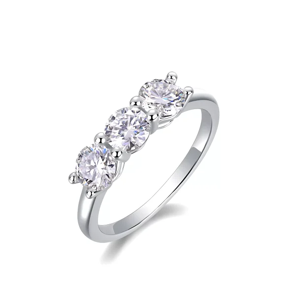 Moissanite Three Stone 0.5carat Diamond Ring Moissanite Three Stone 0.5carat Diamond Ring