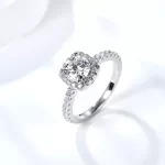 Moissanite Vintage 3.0carat Halo Round Diamond Ring