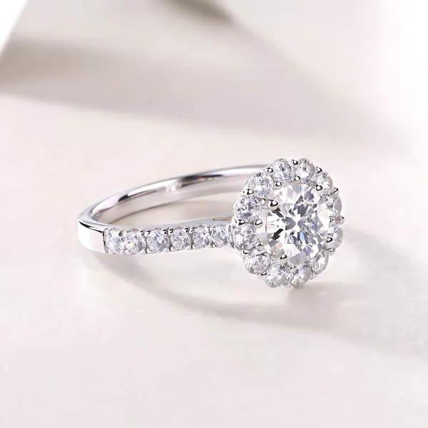 Moissanite Halo 1.0carat Round Diamond Ring Moissanite Halo 1.0carat Round Diamond Ring