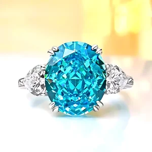 8ct Three Stone Oval Aquamarine Ring 8ct Three Stone Oval Aquamarine Ring