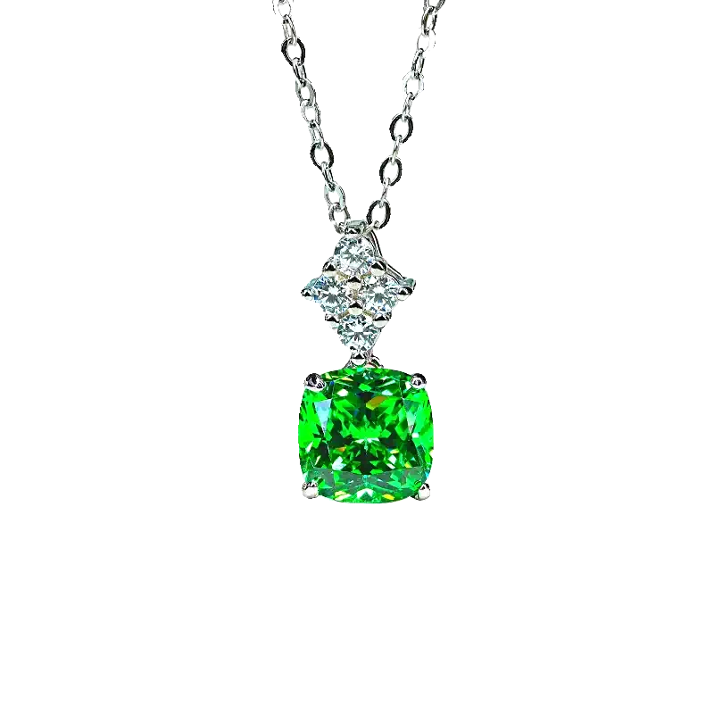 3ct Crushed Ice Emerald Necklace