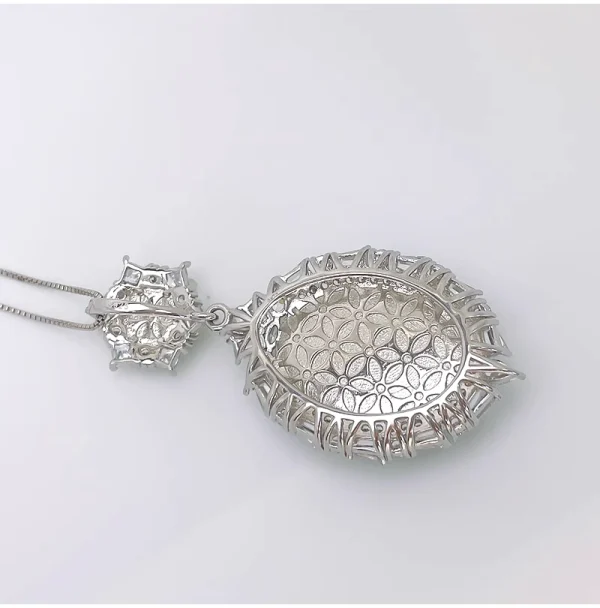 Oval Chalcedony Pendant Oval Chalcedony Pendant