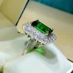 10ct Rectangular Halo Setting Emerald Ring