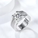 Moissanite Men's 2.0carat Round Diamond Ring