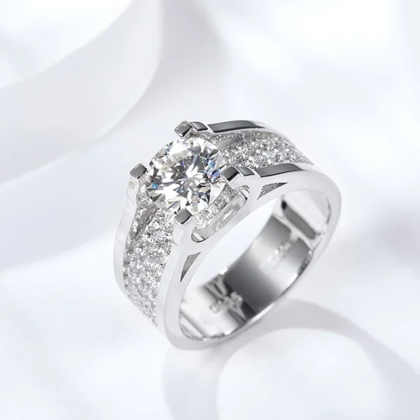 Moissanite Men's 2.0carat Round Diamond Ring
