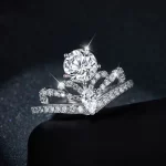 Moissanite 1.0carat Crown Round Diamond Ring