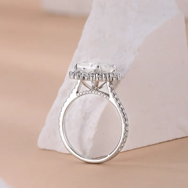 Moissanite Halo 4.0carat Radiant Diamond Ring Moissanite Halo 4.0carat Radiant Diamond Ring