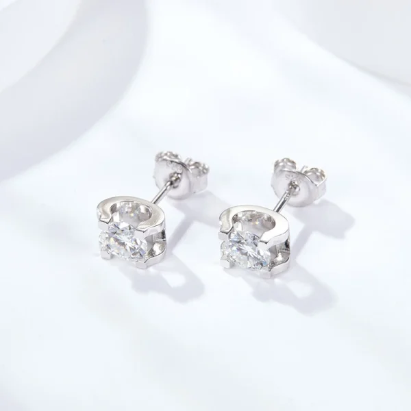 Moissanite Stud 1.0carat Round Diamond Earrings Moissanite Stud 1.0carat Round Diamond Earrings