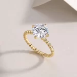 Moissanite 1.0carat 4-Prong Solitaire Round Diamond Ring