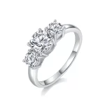 Moissanite 1.0carat Three Stone Round Diamond Ring