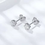 Moissanite 1.0carat 6-Prong Round Diamond Earrings