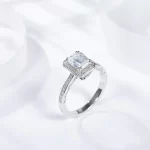 Moissanite 1.0carat Emerald Diamond Ring