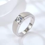 Moissanite Men's Frosted 1.0carat Round Diamond Ring