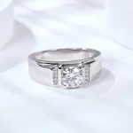 Moissanite Men’s 1.0carat Round Diamond Ring