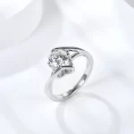 Moissanite 2.0carat Angel's Kiss Round Diamond Ring