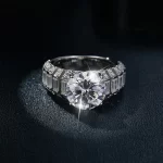 Moissanite Luxurious 5.0Carat Round Diamond Ring